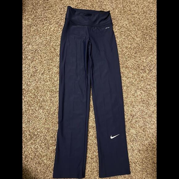 Nike Victory Women's Full-Coverage Straight-Leg Swim Pants - Picture 5 of 11